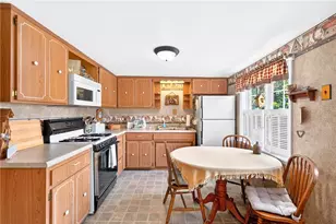 119 Middle St, Fayette City, PA 15438 - Photo 12
