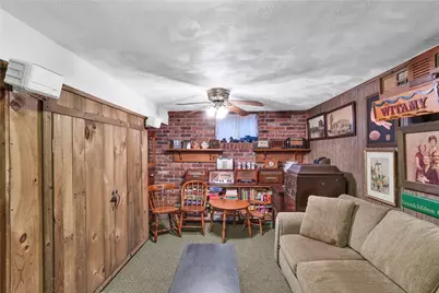 716 Limestone Dr, Pittsburgh, PA 15101 - Photo 28