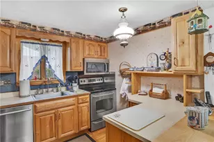 716 Limestone Dr, Pittsburgh, PA 15101 - Photo 14