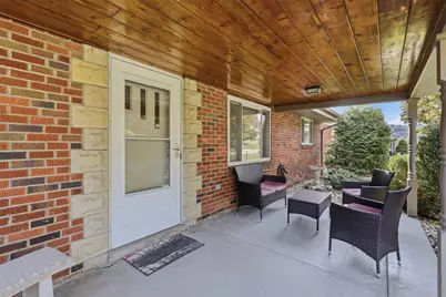 1074 Roseanne Ave, Pittsburgh, PA 15216 - Photo 6