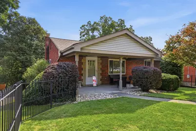 1074 Roseanne Ave, Pittsburgh, PA 15216 - Photo 2