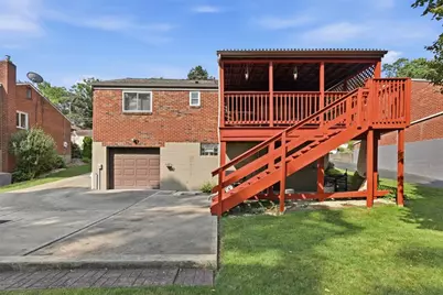 1074 Roseanne Ave, Pittsburgh, PA 15216 - Photo 38