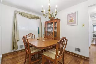 1074 Roseanne Ave, Banksville/Westwood, PA 15216 - Photo 12