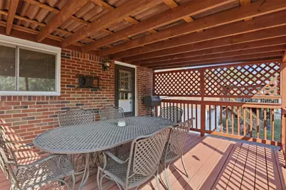 1074 Roseanne Ave, Pittsburgh, PA 15216 - Photo 32