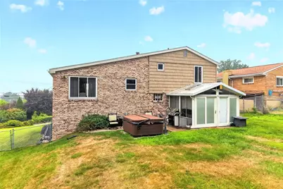 306 Beckman Dr, McKeesport, PA 15132 - Photo 32
