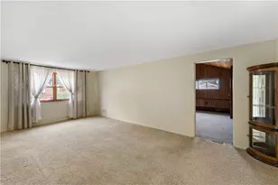 652 Fernhill Ave, Pittsburgh, PA 15226 - Photo 14