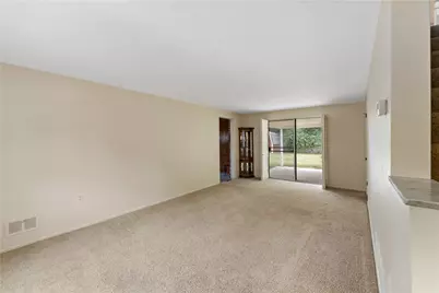 652 Fernhill Ave, Pittsburgh, PA 15226 - Photo 12
