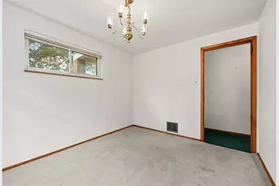 7 Alamac Ave, Pittsburgh, PA 15229 - Photo 14