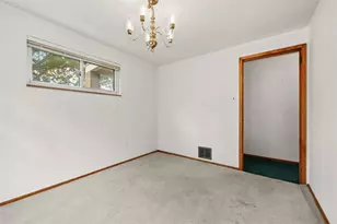 7 Alamac Ave, Pittsburgh, PA 15229 - Photo 14
