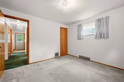 7 Alamac Ave, Pittsburgh, PA 15229 - Photo 10