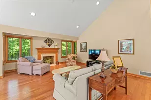 3296 Snowden Rd, South Park, PA 15129 - Photo 14