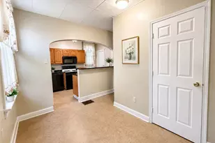 205 E Elizabeth St, Pittsburgh, PA 15207 - Photo 14