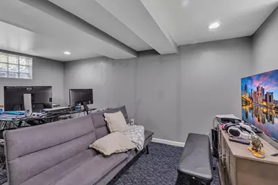 330 Greenlee St, Vanport, PA 15009 - Photo 24