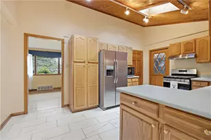 1284 S Walnut St, Monaca, PA 15061 - Photo 8
