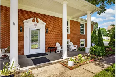 600 W Lincoln Ave, McDonald, PA 15057 - Photo 2