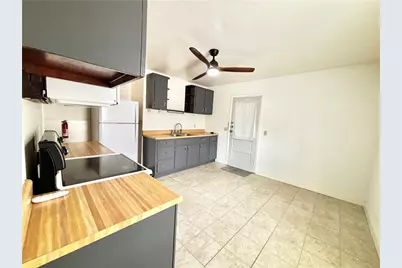 307 Mulberry Ln #B, Irwin, PA 15642 - Photo 2
