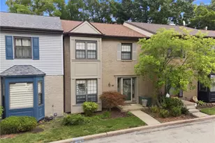 422 Edgetree, Murrysville, PA 15668 - Photo 2