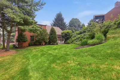 4227 Haut Brion Ct, Hampton, PA 15101 - Photo 36