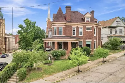 400 E 10th Ave, Munhall, PA 15120 - Photo 40