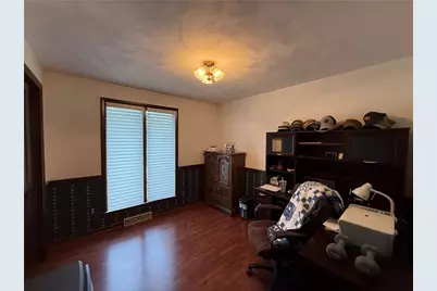 70 Green Meadow Ct, Pittsburgh, PA 15239 - Photo 16
