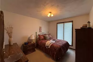 70 Green Meadow Ct, Pittsburgh, PA 15239 - Photo 14