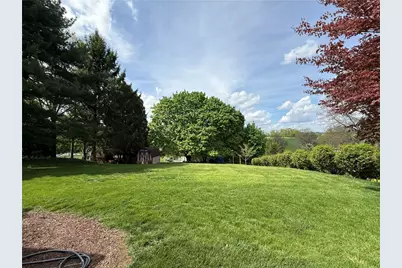 70 Green Meadow Ct, Pittsburgh, PA 15239 - Photo 30