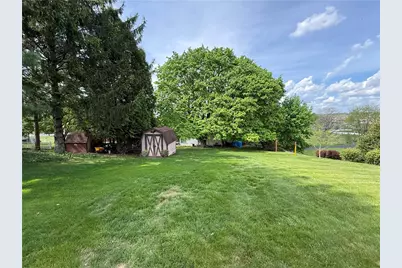 70 Green Meadow Ct, Pittsburgh, PA 15239 - Photo 32