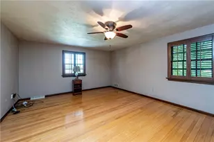 330 Elm Dr, Hempfield Township, PA 15601 - Photo 16