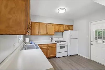 1017 Main Street, Coraopolis, PA 15108 - Photo 12