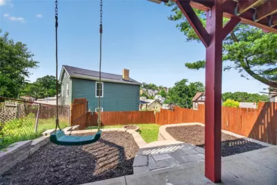 1711 Amanda St, Pittsburgh, PA 15210 - Photo 32