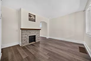 1711 Amanda St, Pittsburgh, PA 15210 - Photo 8
