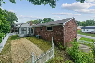1408 Alice Dr, Bridgeville, PA 15017 - Photo 4