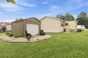 1134 Atlantis Dr, Rostraver, PA 15089 - Photo 12