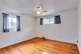 144 Connie Dr, Ross Twp, PA 15214 - Photo 22