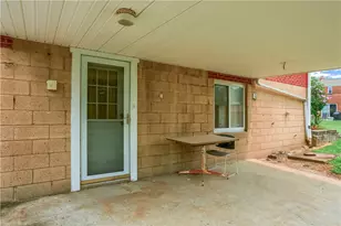144 Connie Dr, Ross Twp, PA 15214 - Photo 38
