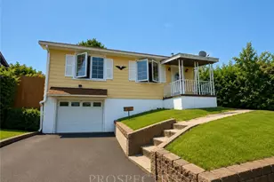 520 Pinehurst Dr, North Versailles, PA 15137 - Photo 2
