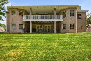 317 MacIntosh Dr, Pine Township, PA 16046 - Photo 2