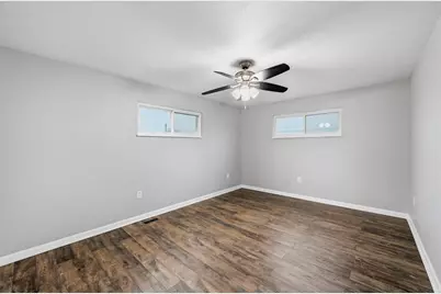 2114 Meadow Ln, Scott Township, PA 15220 - Photo 10