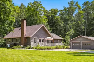 173 E Fairway Rd, Indian Lake Boro, PA 15926 - Photo 2