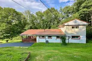 724 Rose Point-Harlansburg Rd, Scott Township, PA 16101 - Photo 2