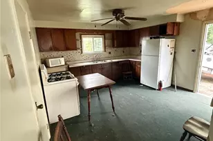 833 Morton St, New Castle, PA 16101 - Photo 6