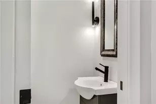 166 43rd St, Pittsburgh, PA 15201 - Photo 16