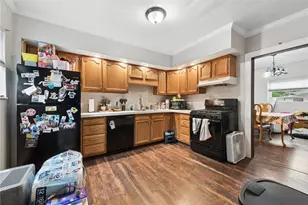 512 Brinwood Ave, Pittsburgh, PA 15227 - Photo 4