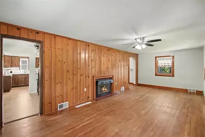 103 Hoover Blvd, Center Township, PA 15001 - Photo 2