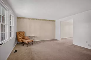 1913 Kirkby Dr, South Park, PA 15129 - Photo 6