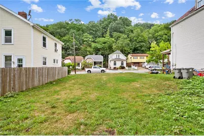 910 Smithton Ave, Pittsburgh, PA 15212 - Photo 38