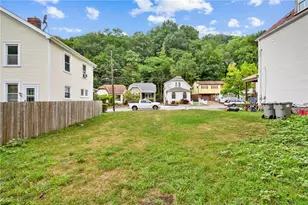 910 Smithton Ave, Pittsburgh, PA 15212 - Photo 38