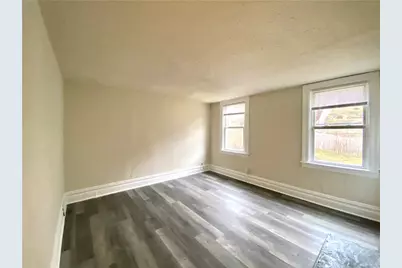 910 Smithton Ave, Pittsburgh, PA 15212 - Photo 6
