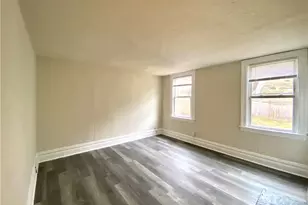 910 Smithton Ave, Pittsburgh, PA 15212 - Photo 6
