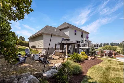 4511 Country Club Dr, Pittsburgh, PA 15236 - Photo 4
